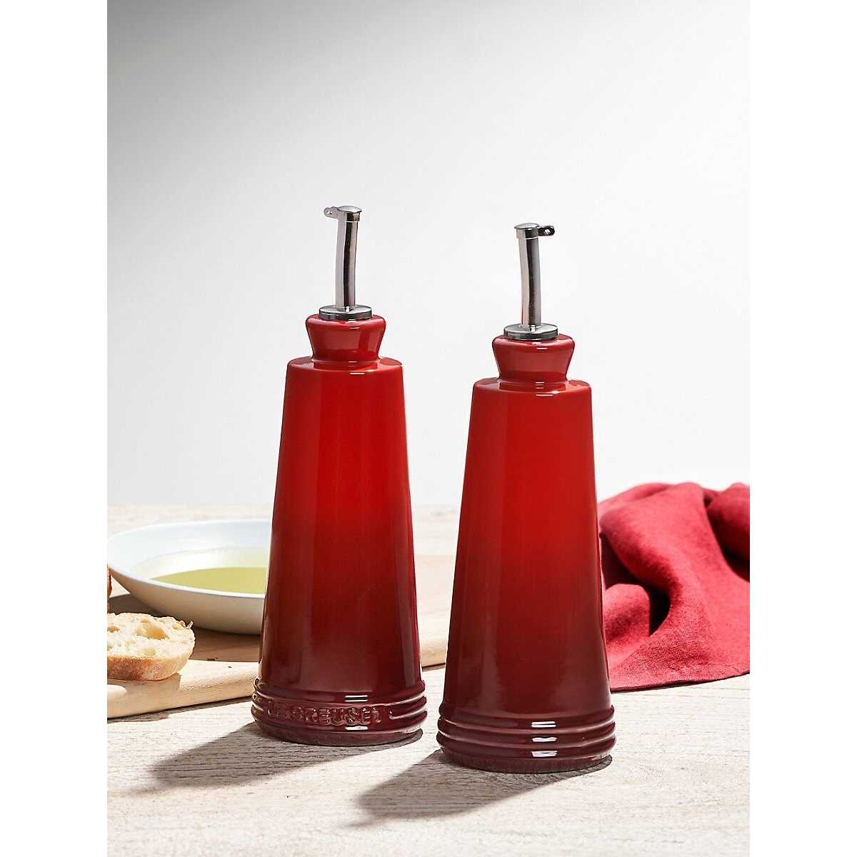 Le Creuset Signature Oil & Vinegar Set - Image 4