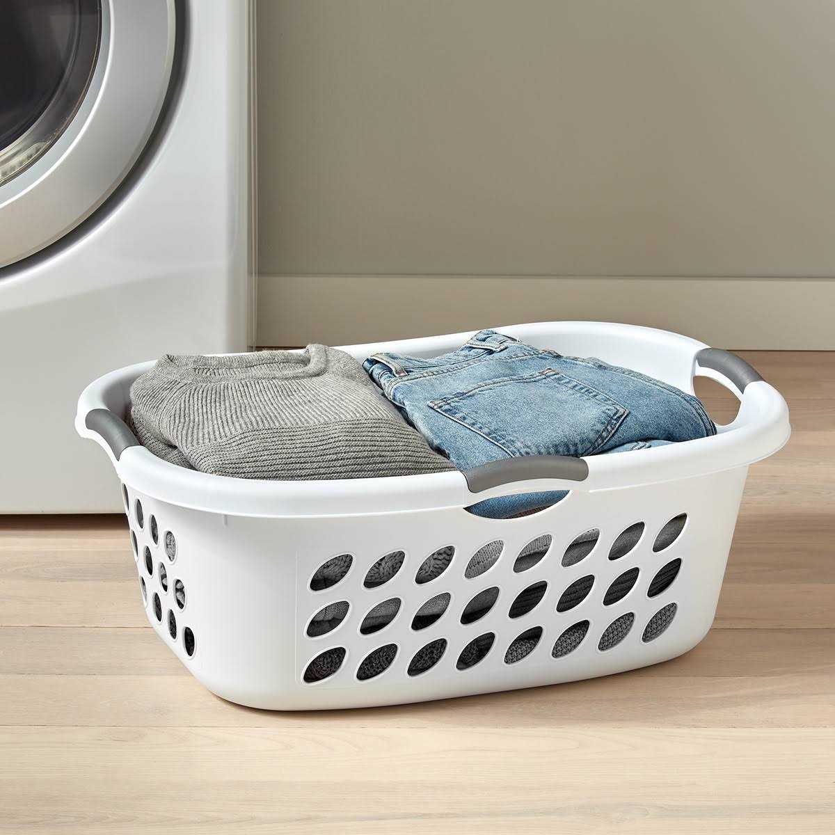 Sterilite 1.25 Bushel Ultra HipHold Laundry Basket - Image 3