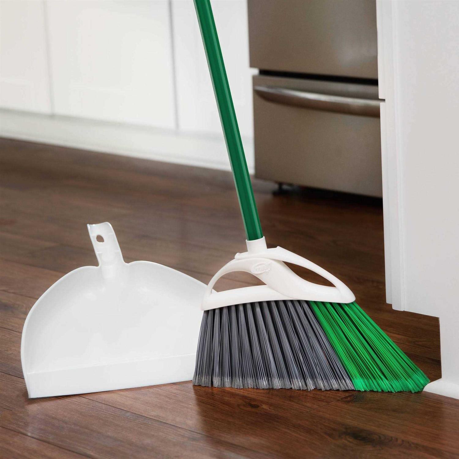 Libman Broom with Dustpan Precision Angle - Image 3