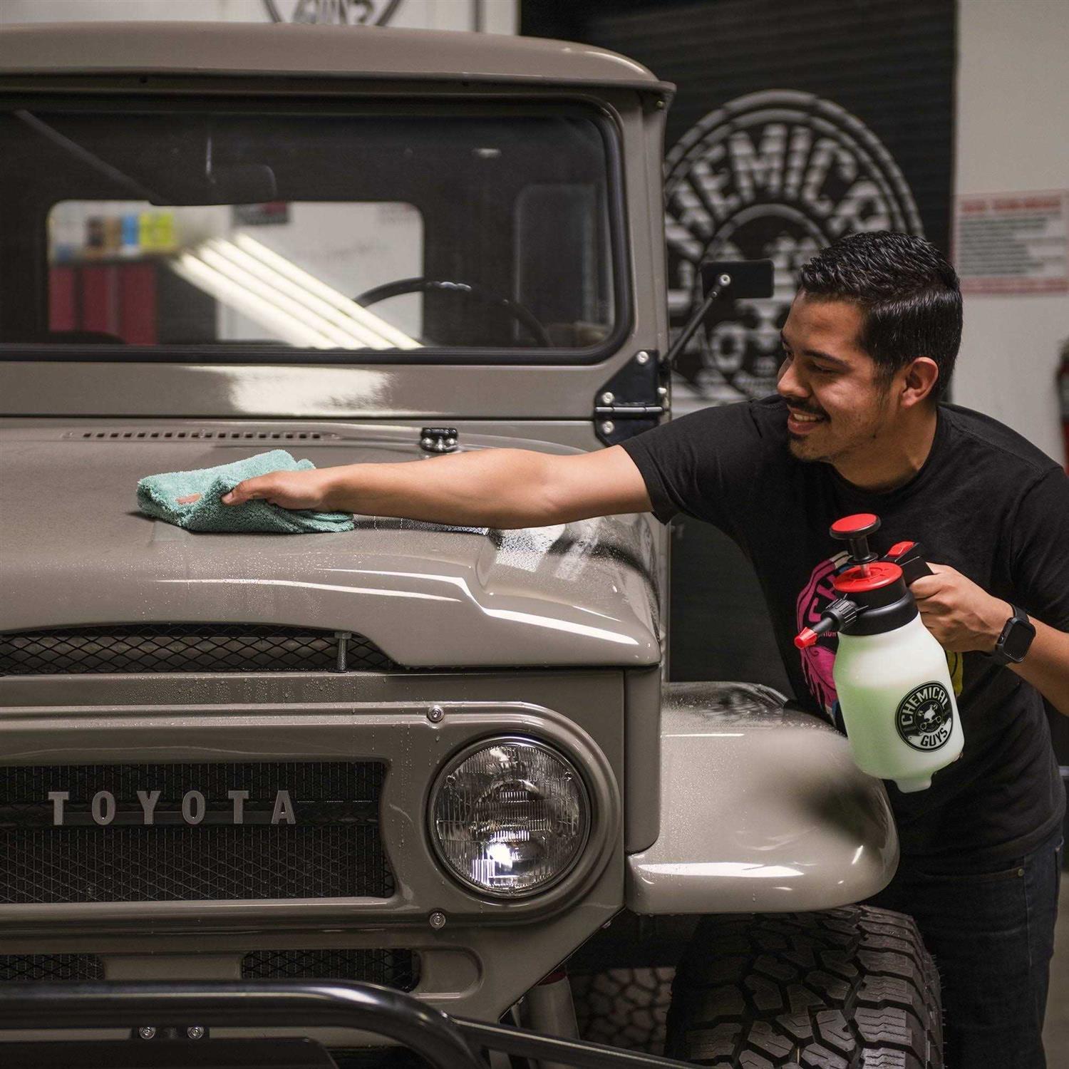 Chemical Guys Mr. Sprayer Full Function Atomizer & Pump Sprayer - Image 5