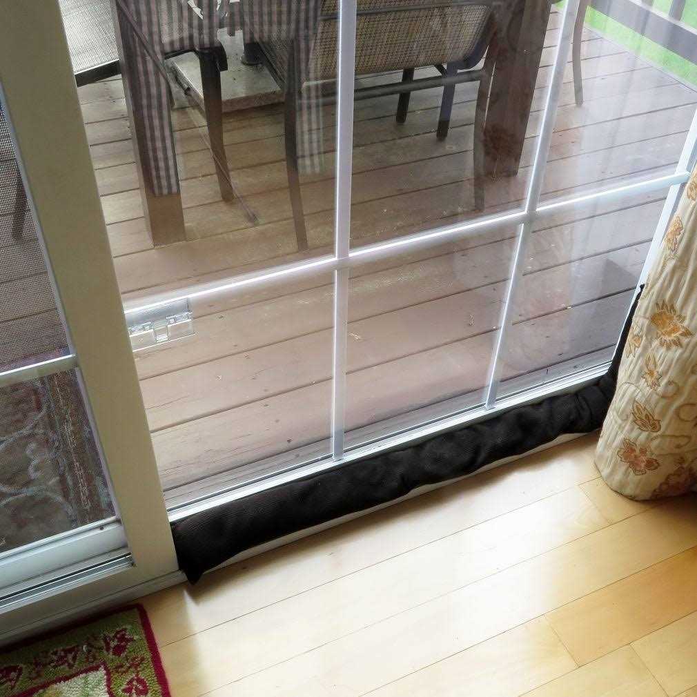 Evelots Moisture Snake Absorbs Water/Leak/Spills-3 Feet-Reusable - Image 4