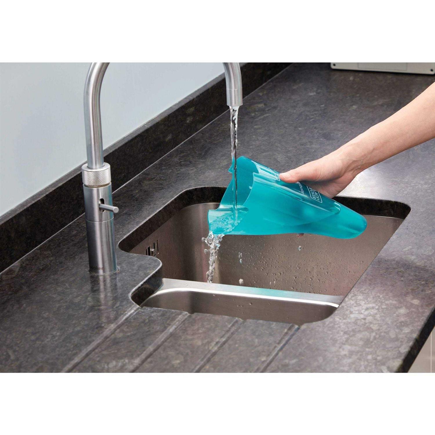 Black+Decker Dustbuster QuickClean Wet/Dry Handheld Vacuum - Image 4