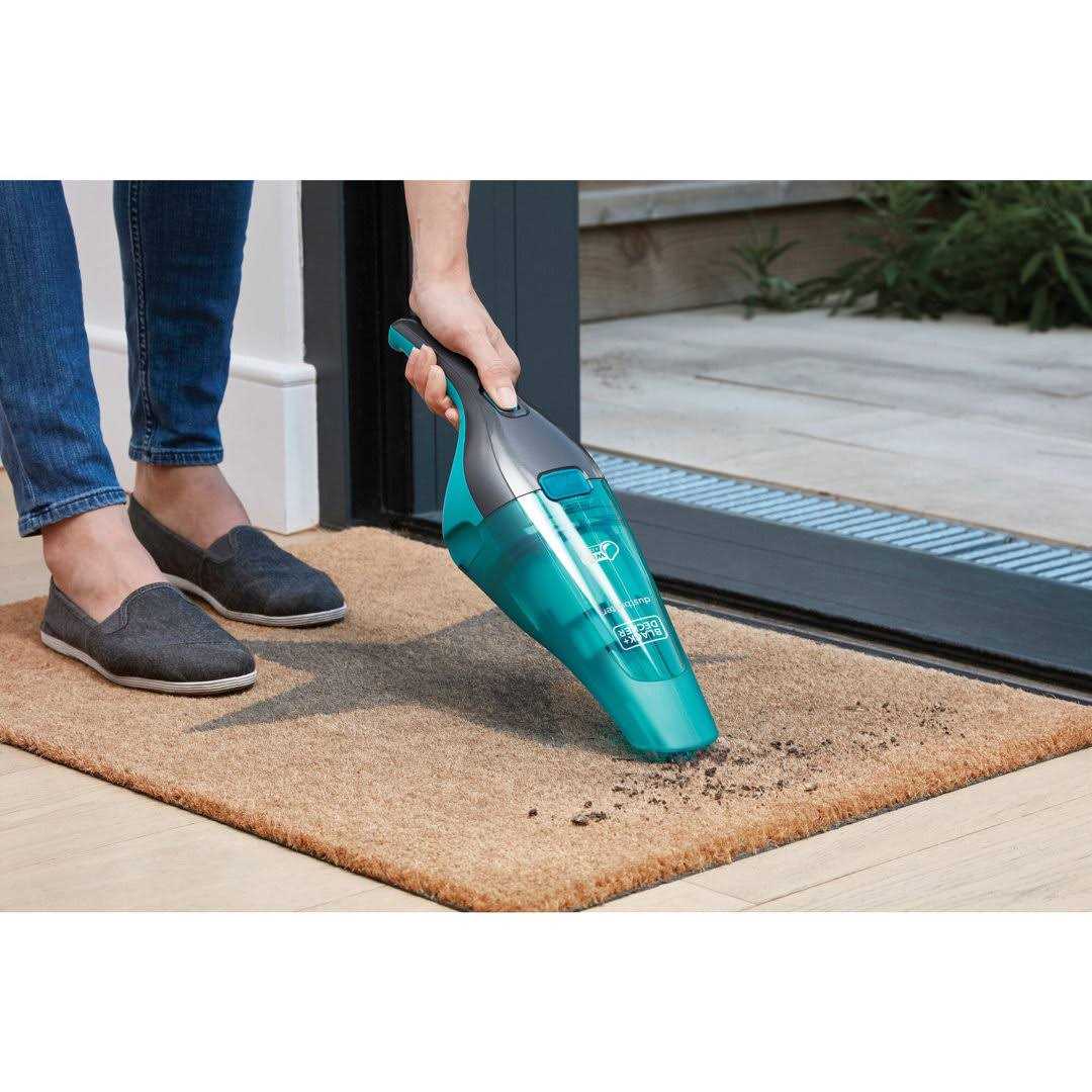Black+Decker Dustbuster QuickClean Wet/Dry Handheld Vacuum - Image 5
