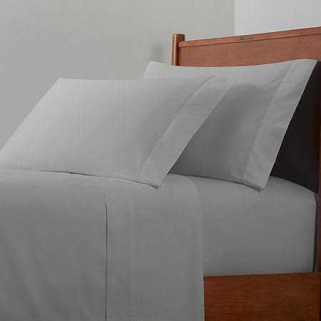 Fieldcrest 300 Thread Count Cotton Percale Sheet Set - Image 5