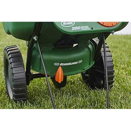 Scotts Turf Builder EdgeGuard Mini Broadcast Spreader - Image 3