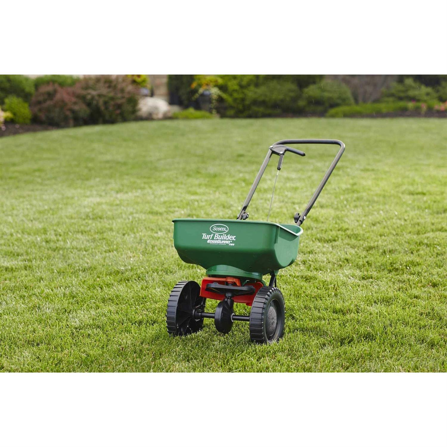 Scotts Turf Builder EdgeGuard Mini Broadcast Spreader - Image 5