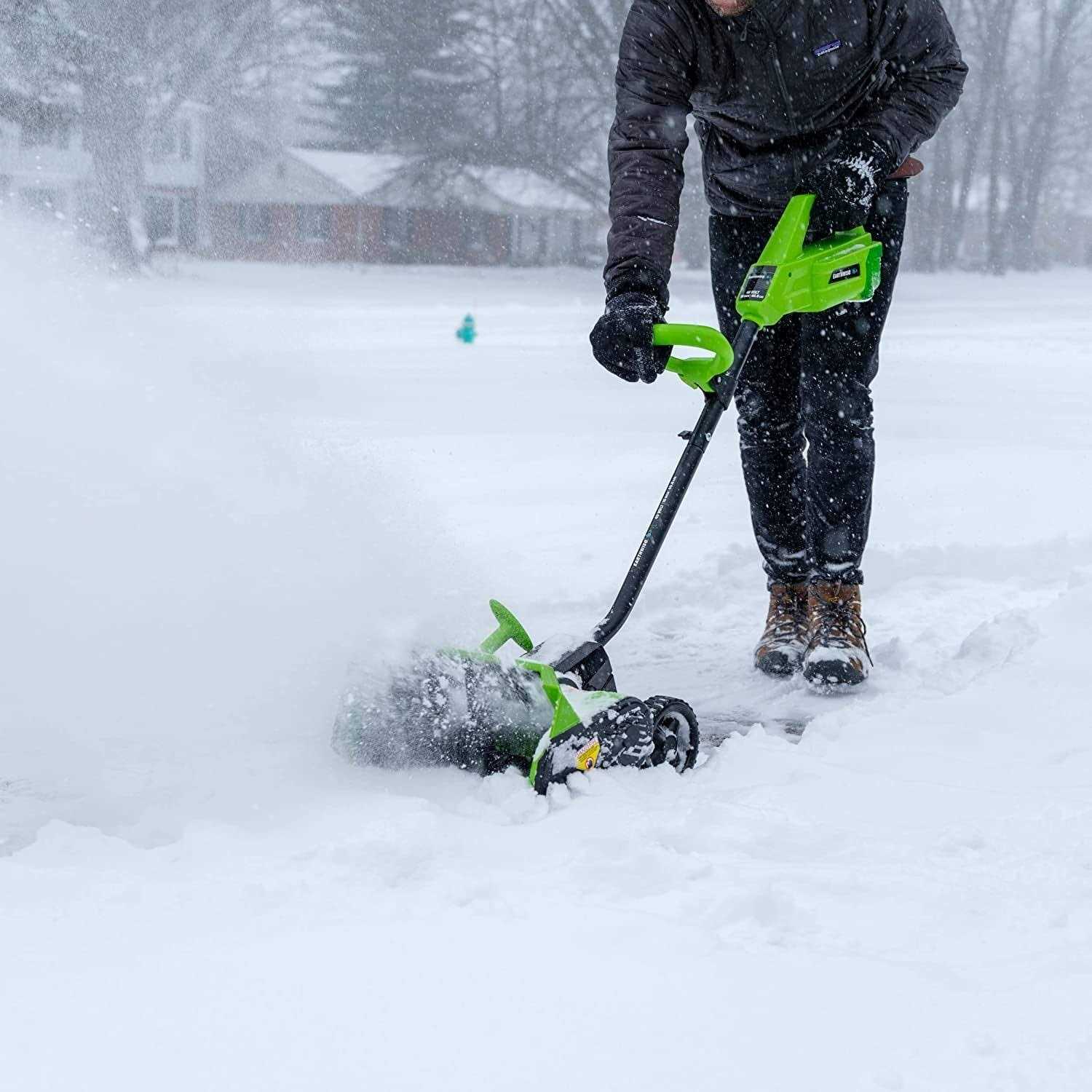 Earthwise SN74016 40-Volt Cordless Electric Snow Shovel - Image 3