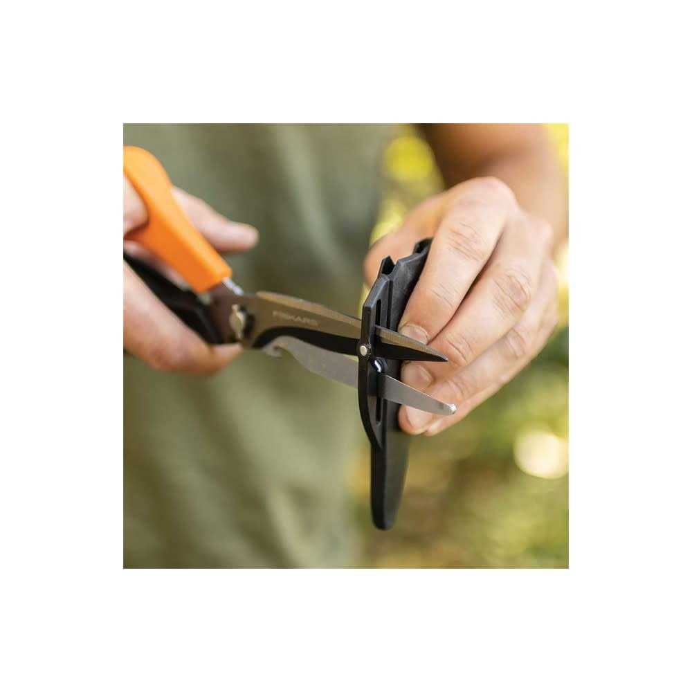 Fiskars Garden Scissors - Image 5