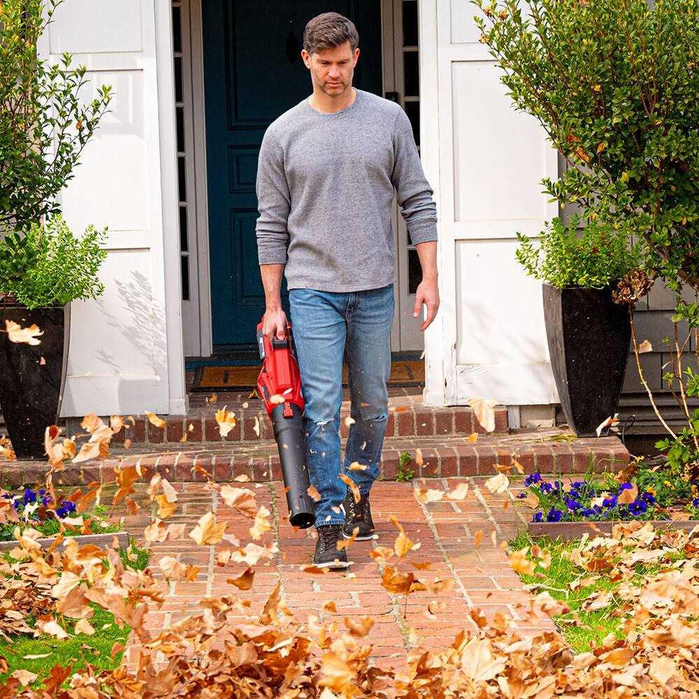 SKIL PWR CORE 40-volt Cordless Battery String Trimmer and Leaf Blower Combo Kit - Image 3