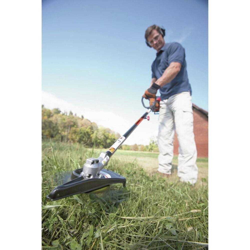 Trimmer Plus TPB720 Brushcutter with J-Handle for Attachment Capable String, Red - Image 4