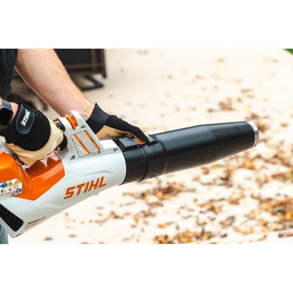 Stihl BGA 60 36V Cordless Battery Powered Handheld Leaf Blower - Image 3