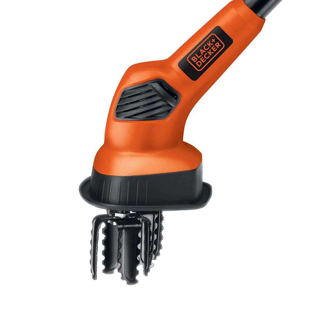 Black Decker LGC120B 20V Max Cordless Lithium-Ion Garden Cultivator - Image 3