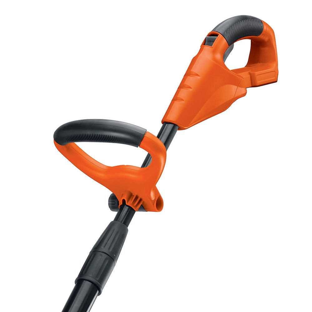 Black Decker LGC120B 20V Max Cordless Lithium-Ion Garden Cultivator - Image 4