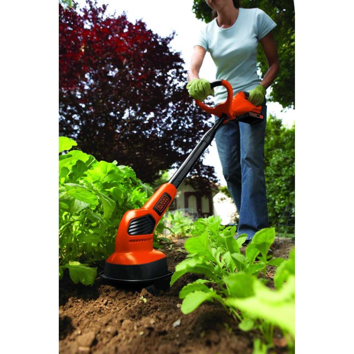 Black Decker LGC120B 20V Max Cordless Lithium-Ion Garden Cultivator - Image 5