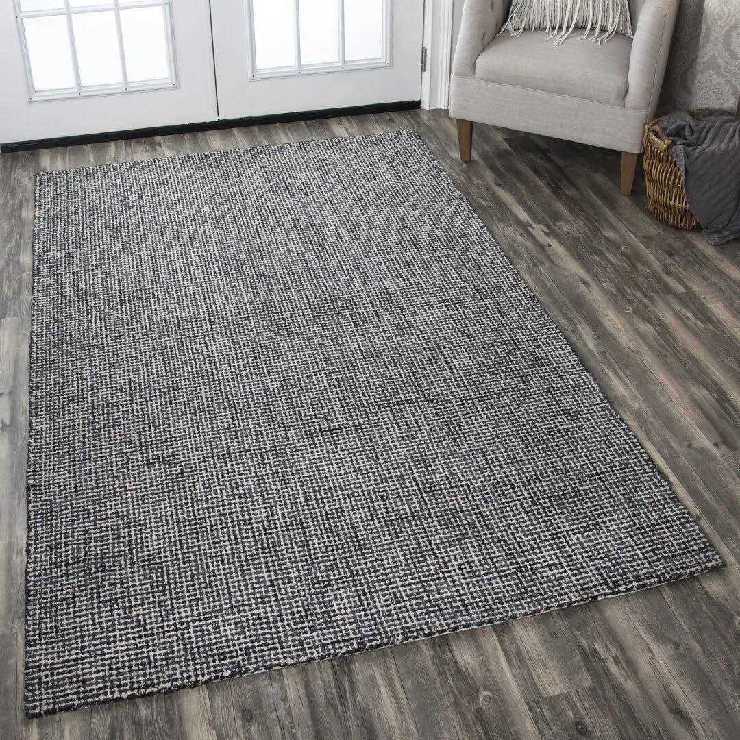Hand-Tufted Wool Area Rug Rug - Image 4
